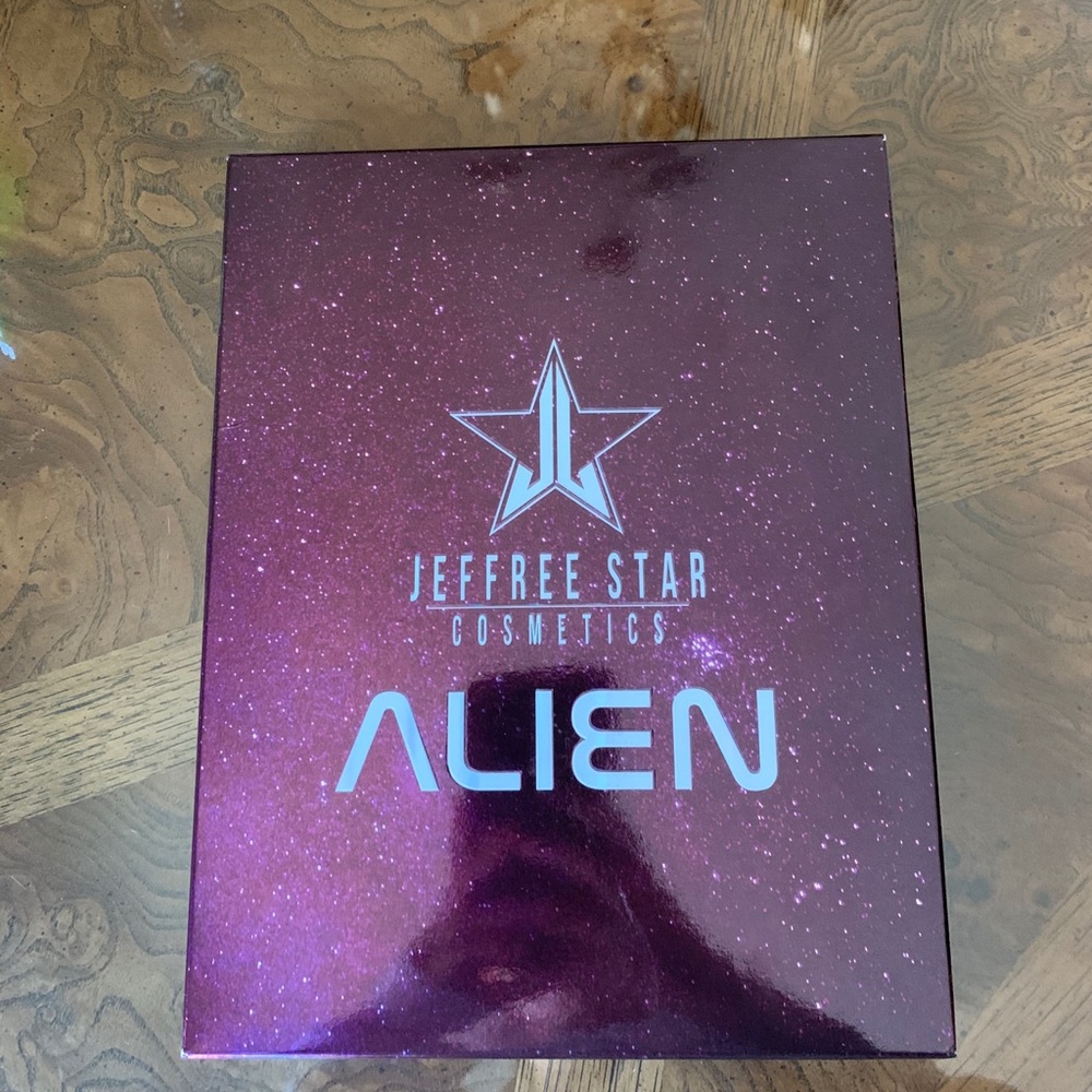 Jeffree Star Alien Palette